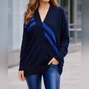 Rag & Bone Women's Navy and Royal Blue V-Neck Wool